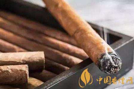 香煙和雪茄有什么不同口感 香煙和雪茄七個區(qū)別！